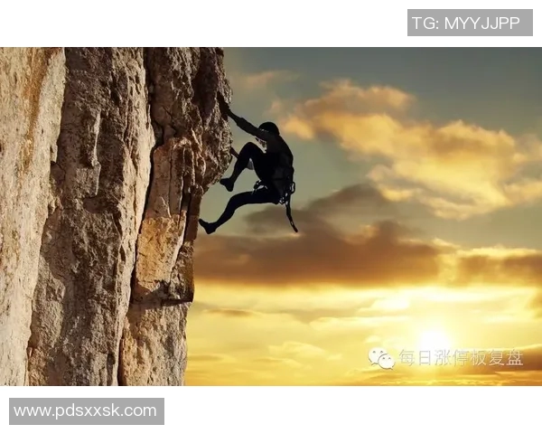 重庆极限运动队与杭州极限运动队赛后战术分析与复盘探讨 重庆极限运动队与杭州极限运动队赛后战术分析与复盘探讨